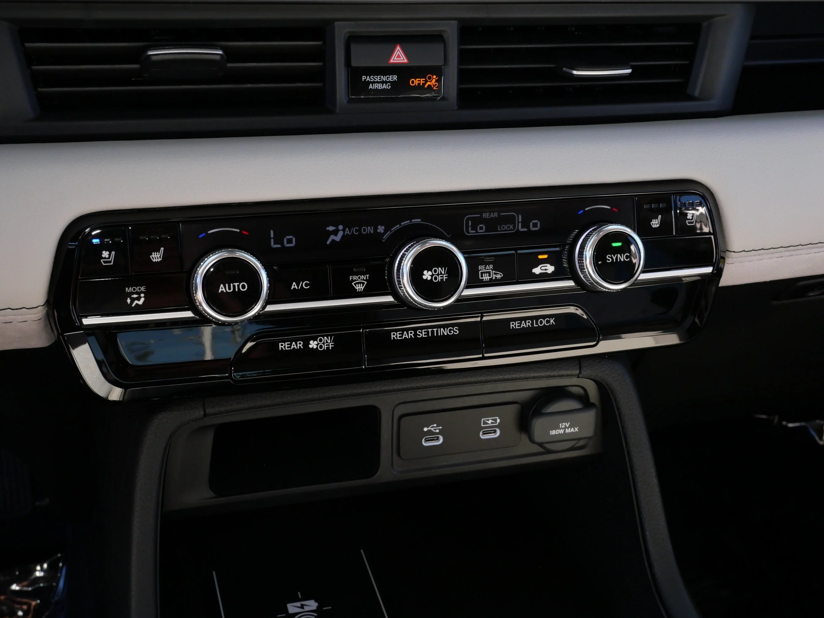 2026 Honda Pilot Elite - Photo 61