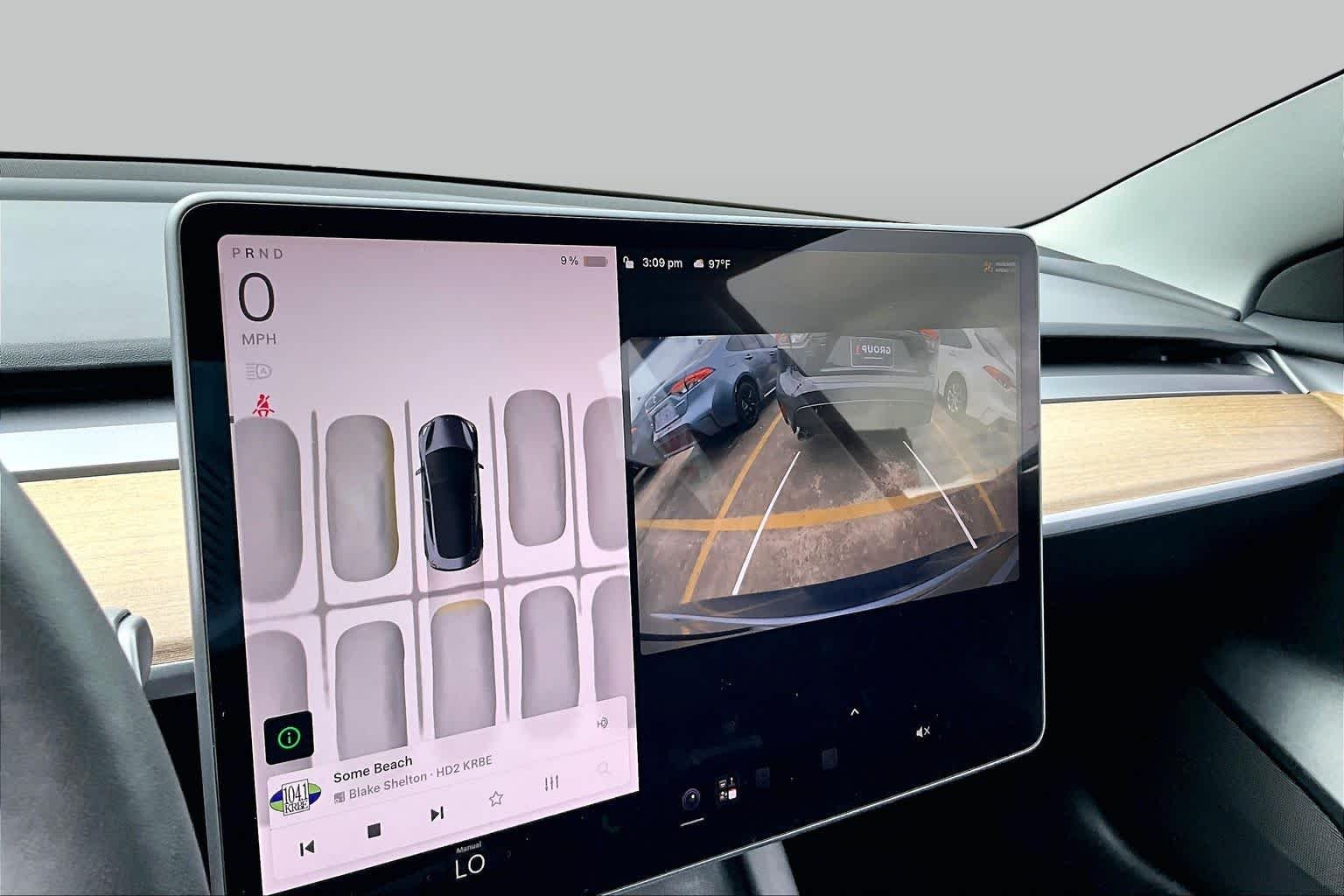 Used 2023 Midnight Silver Metallic Tesla  image 25