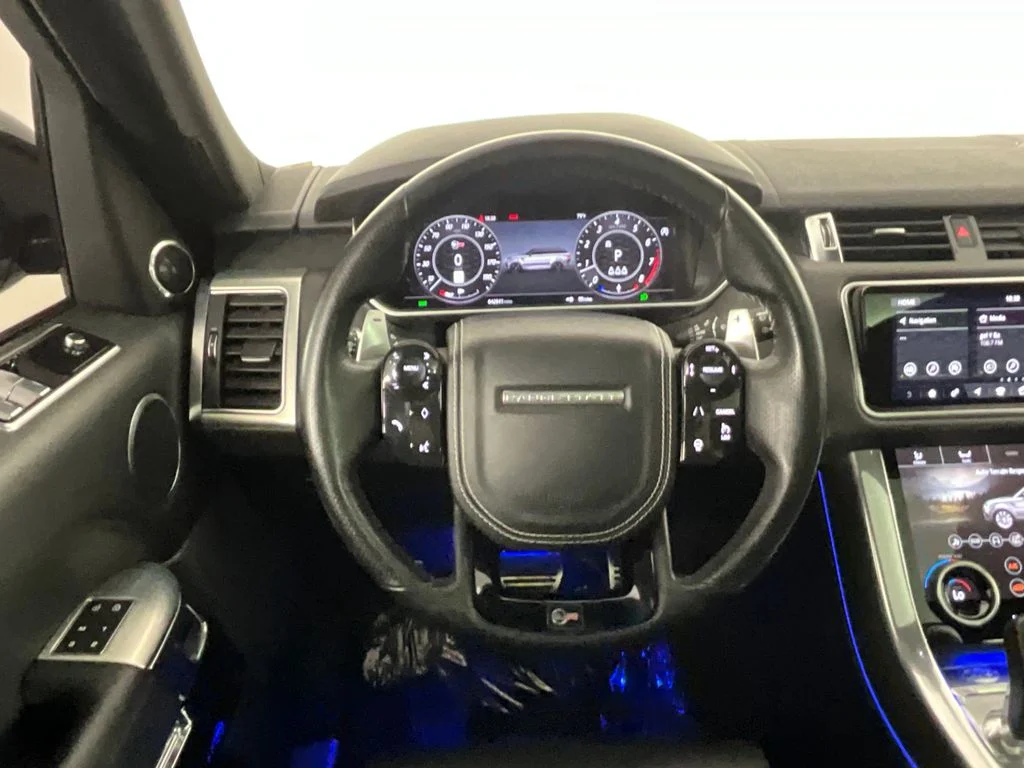 Used 2022 Black Land Rover SVR image 11