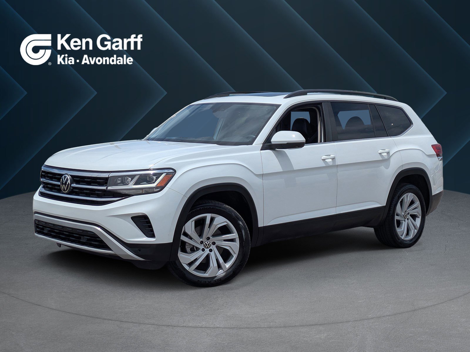 2023 Volkswagen Atlas 3.6L SE w/Tech's photo