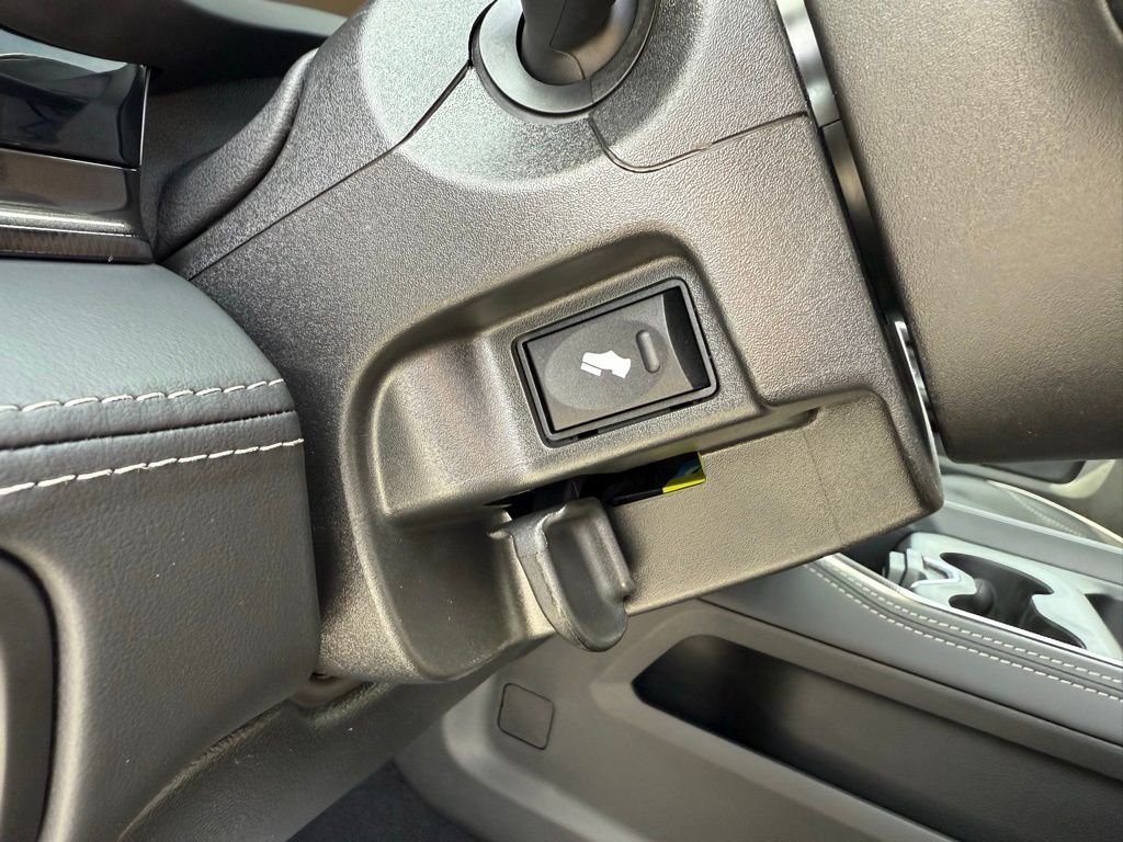 2025 RAM 2500 Rebel - Photo 17