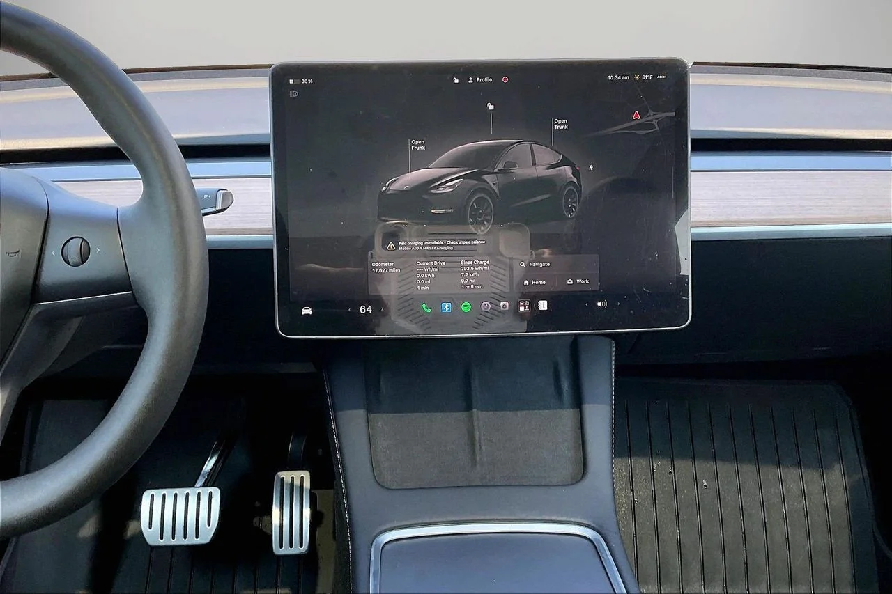 Used 2025  Tesla Performance image 13