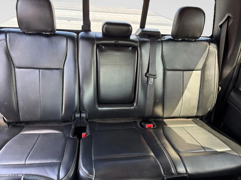 Used 2019 Silver Ford Lariat image 18