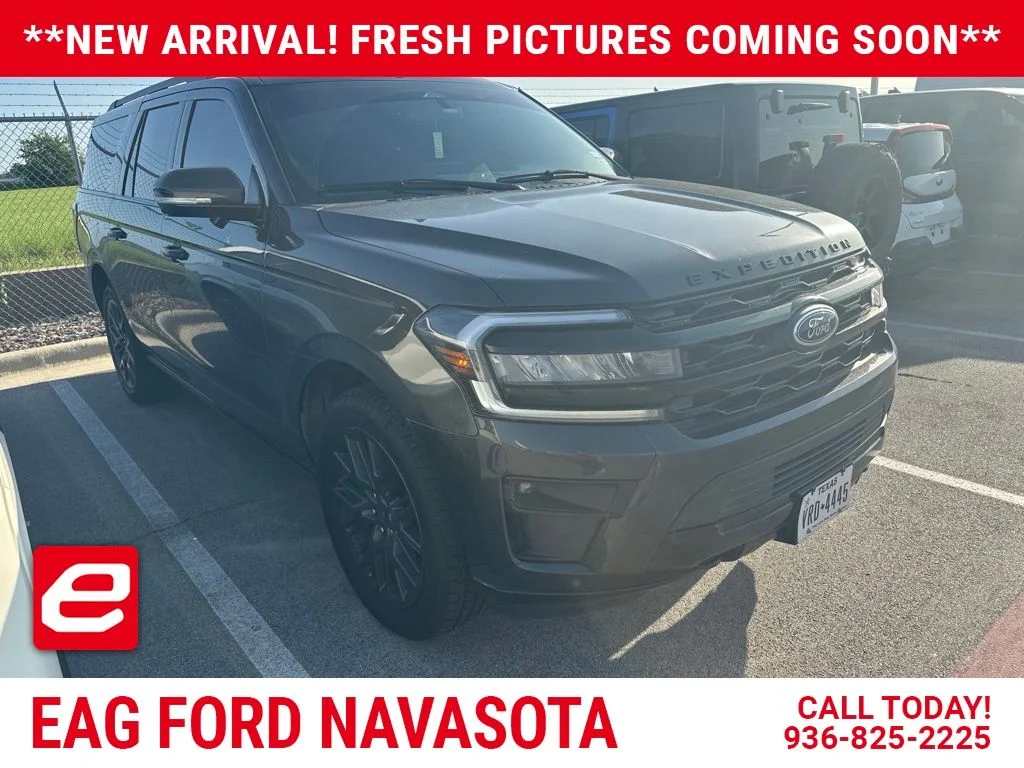Used 2024 Gray Ford Limited image 1