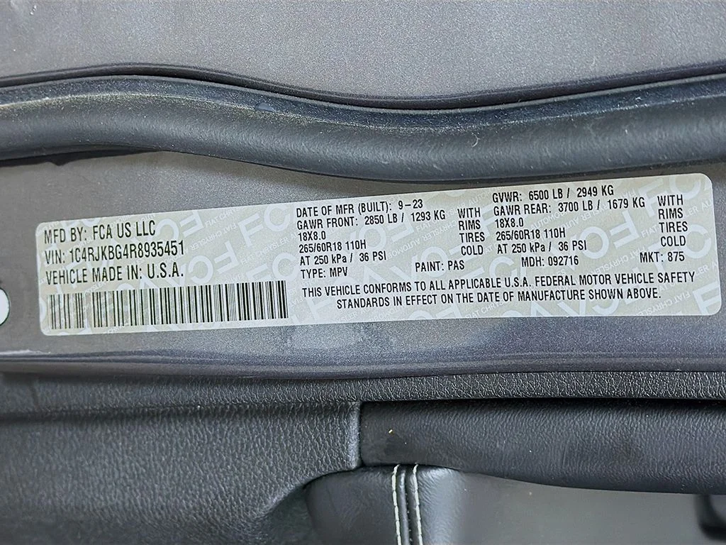 Used 2024 Metallic Jeep Limited image 44