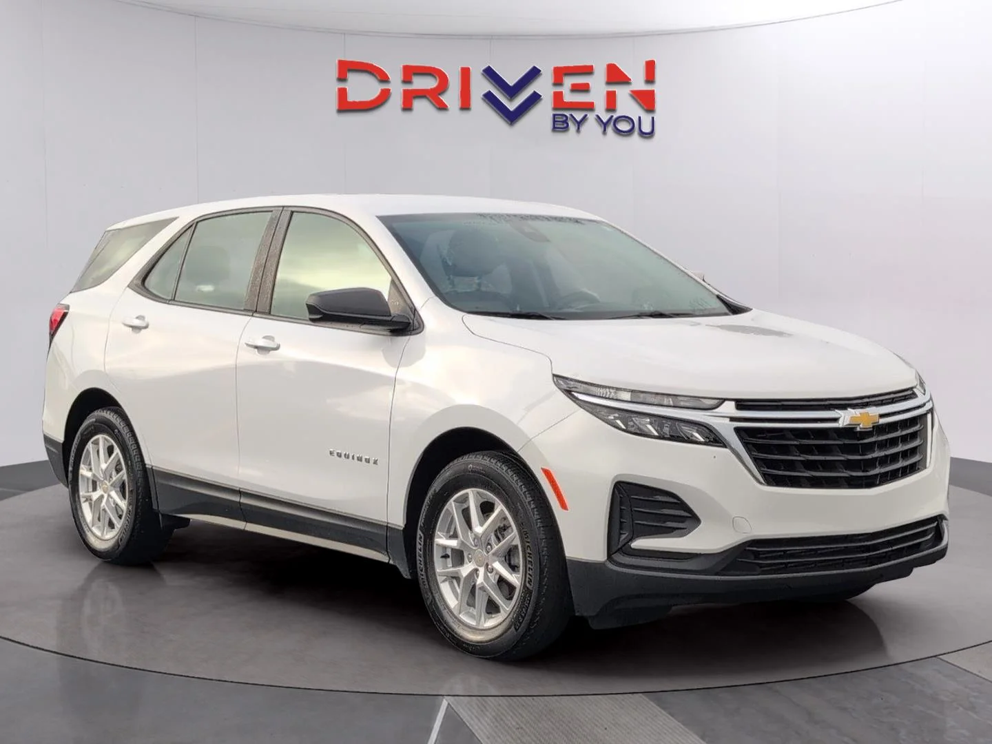 Used 2024 Summit White Chevrolet LS image 7