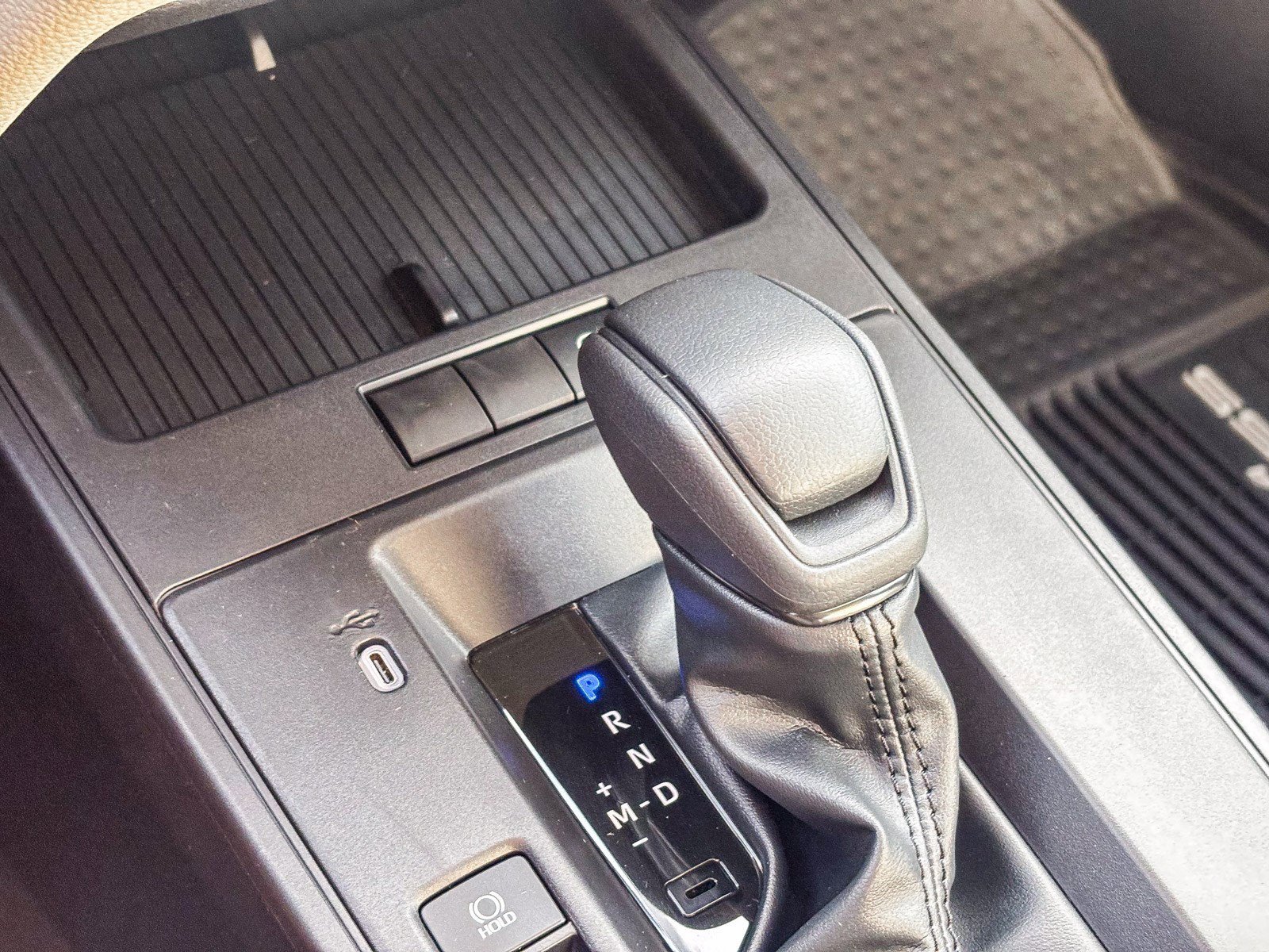 New 2026 Wind Chill Pearl <sup>1</sup> Toyota  L image 24