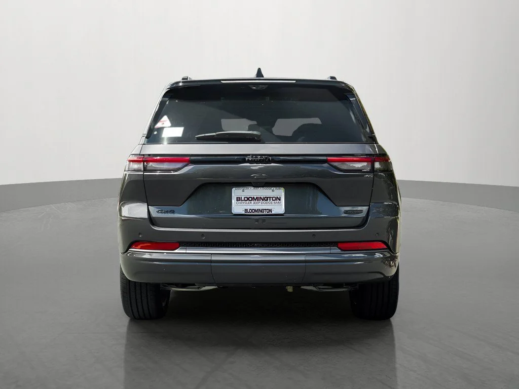 New 2026 Baltic Gray Metallic Clearcoat Jeep Summit image 4