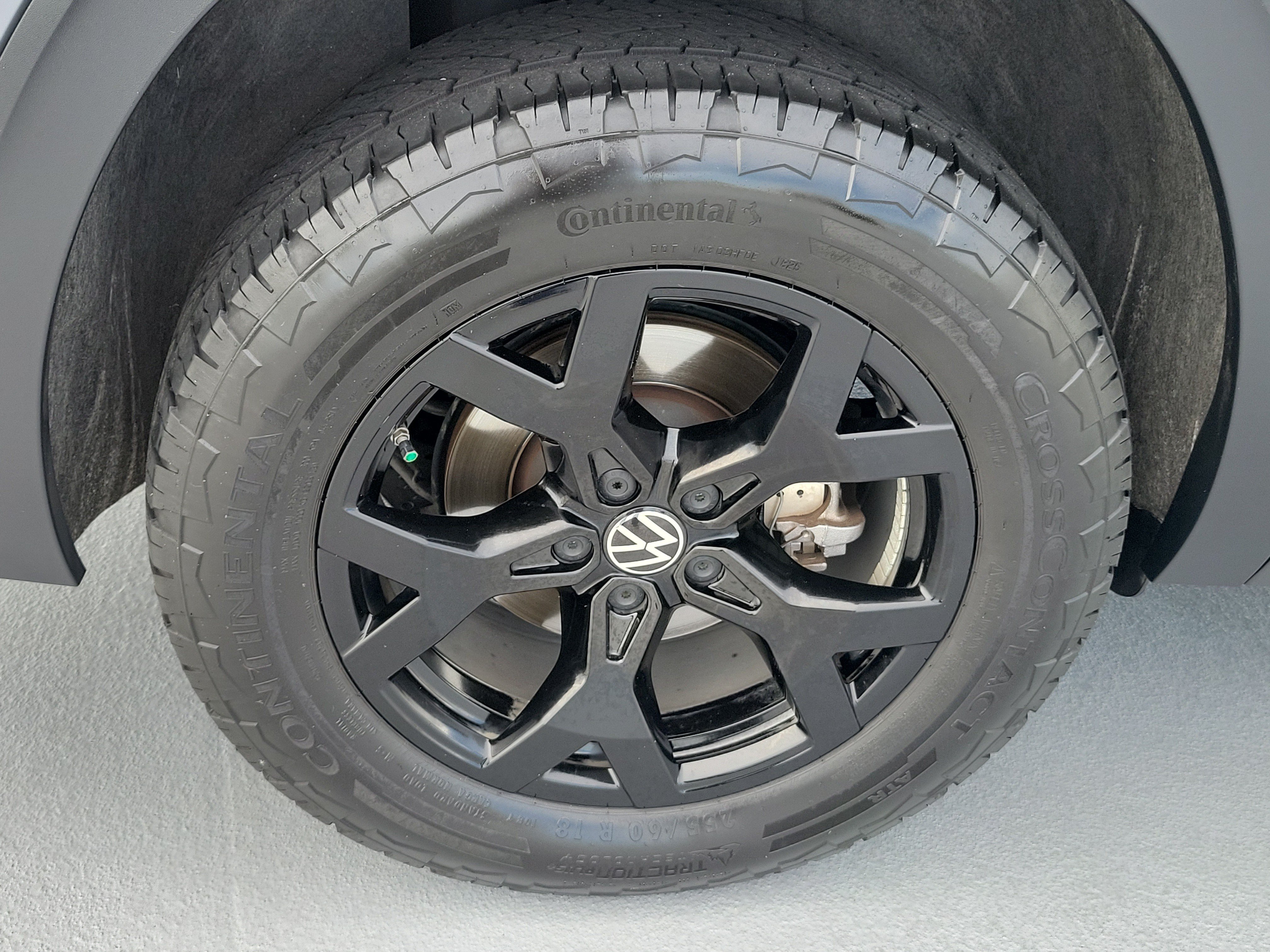 Used 2026 Gray Volkswagen 2.0T Peak Edition image 7