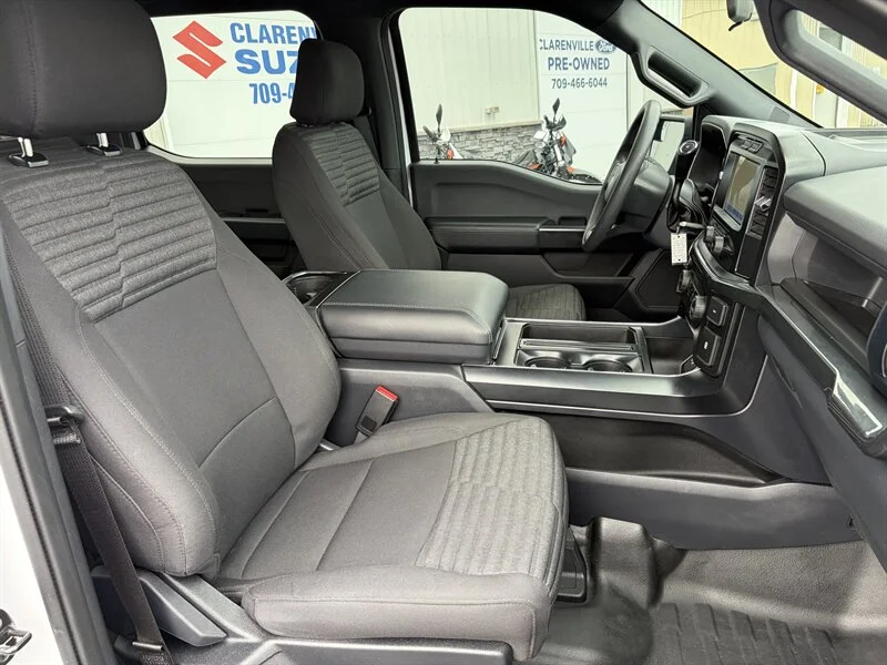 Used 2023 White Ford XLT image 5