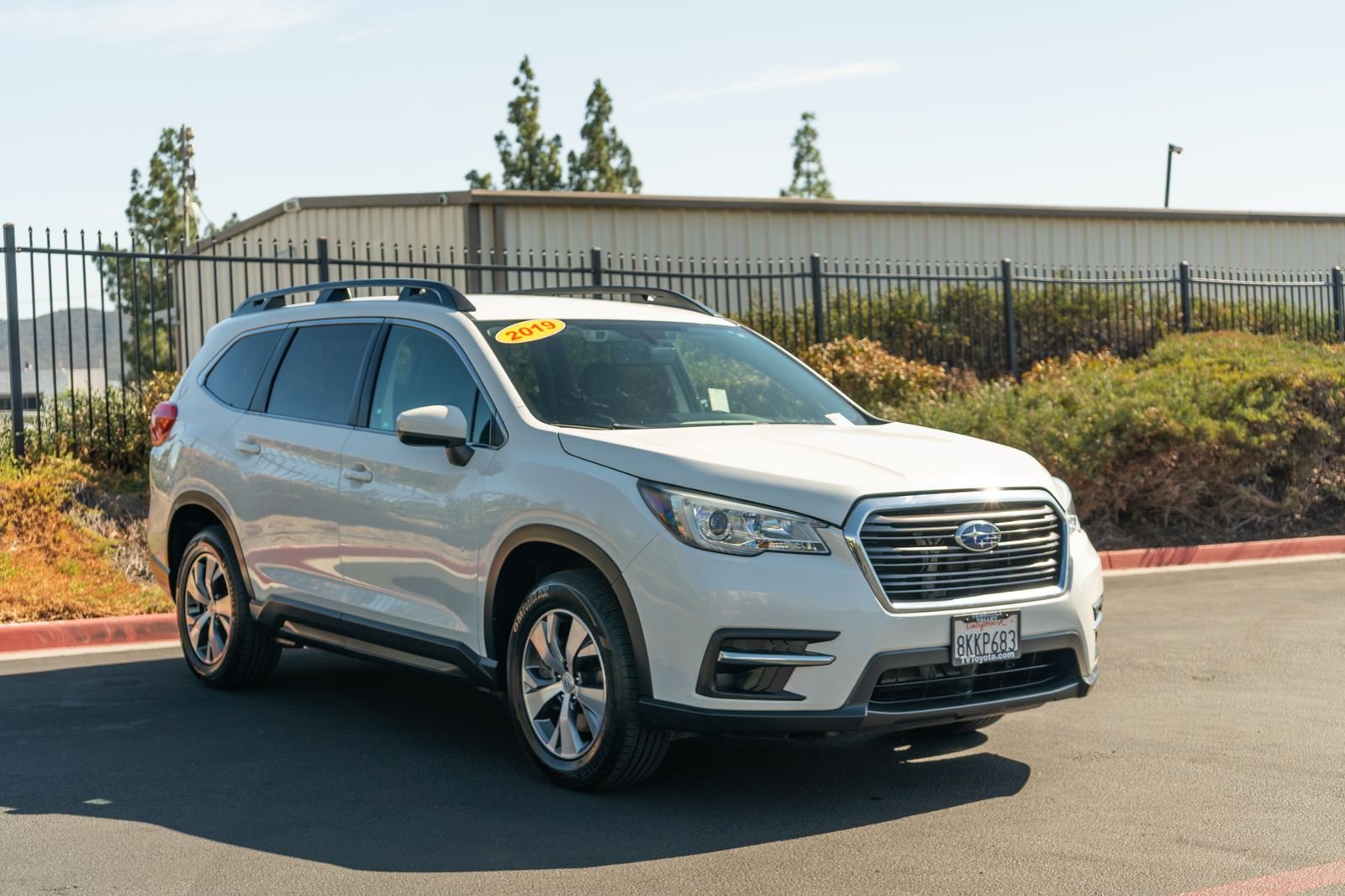 Used 2019 Crystal White Pearl Subaru Premium image 3