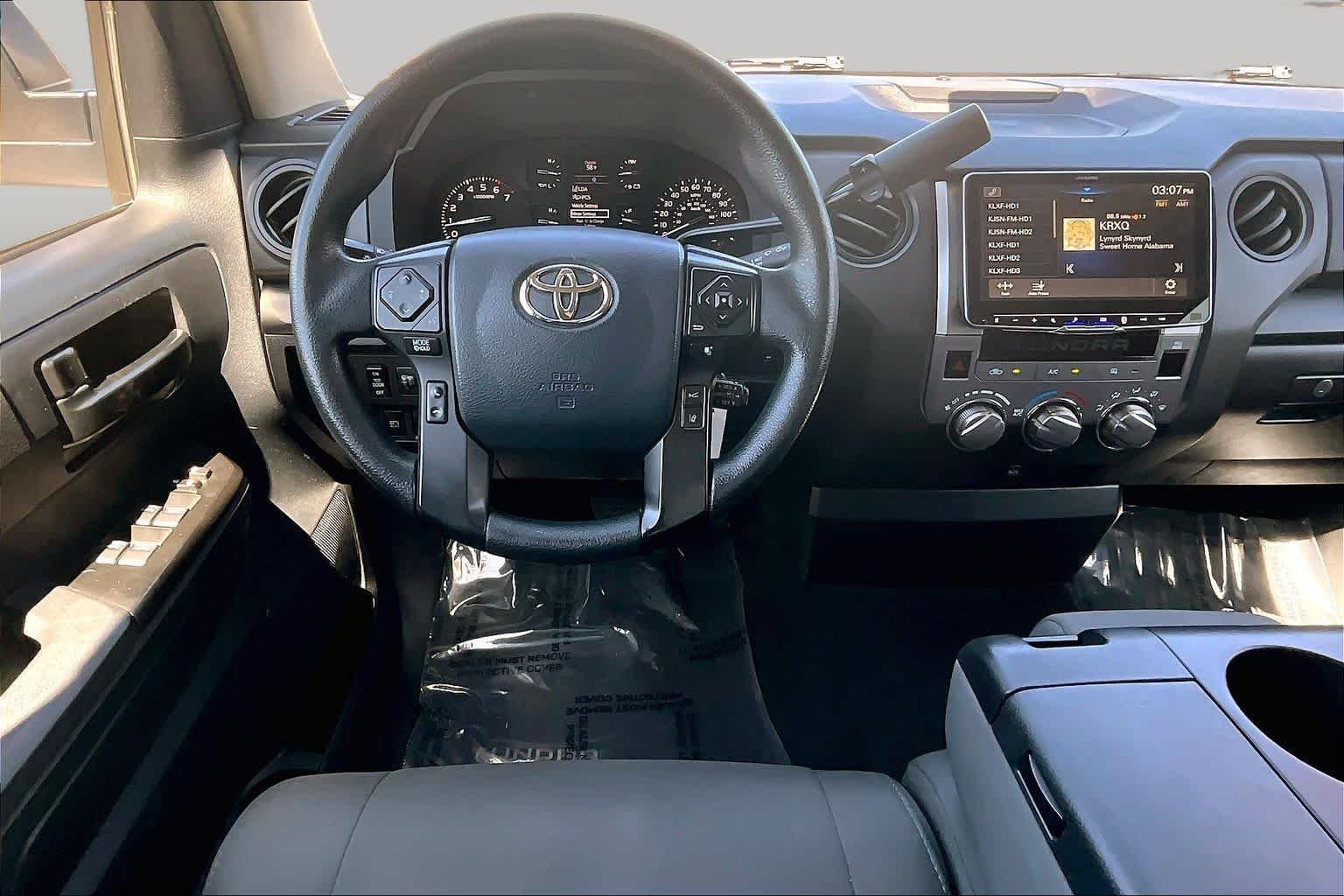 Used 2018 Super White Toyota SR image 5