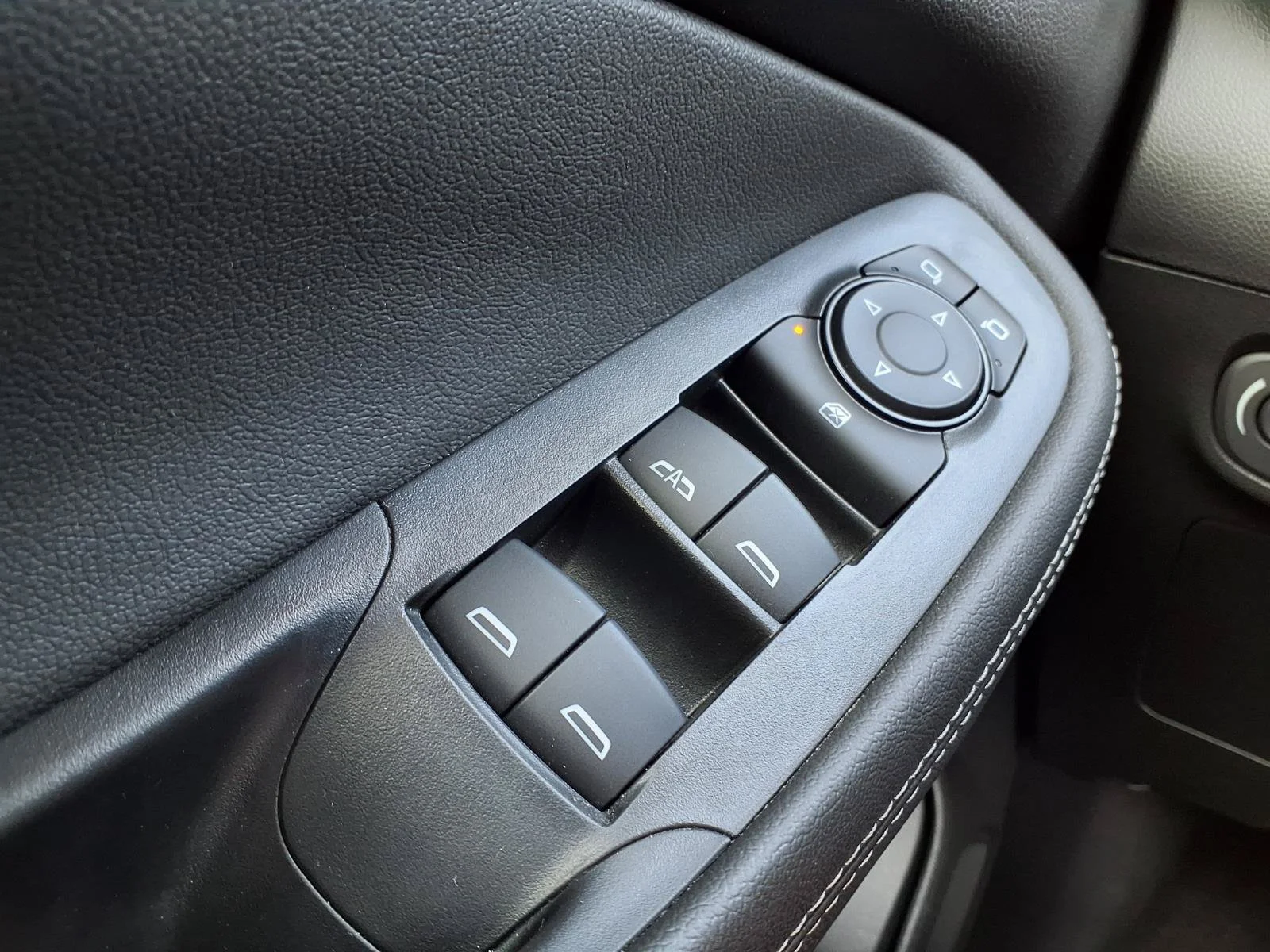 Used 2024 Ocean Blue Metallic Buick Sport Touring image 21