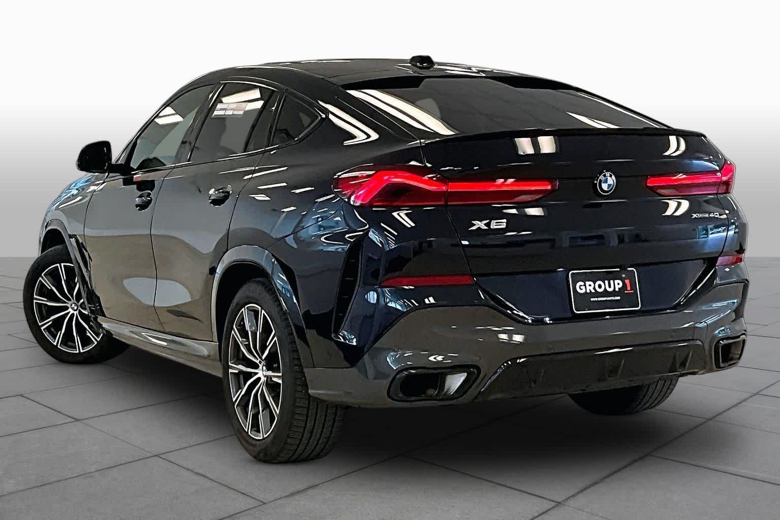 Used 2026 Carbon Black Metallic BMW xDrive40i image 11