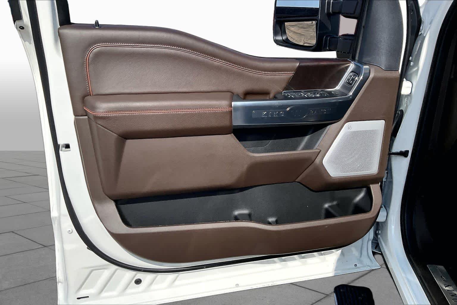 New 2026 Star White Metallic Tri-Coat Ford F-250® King Ranch® image 10
