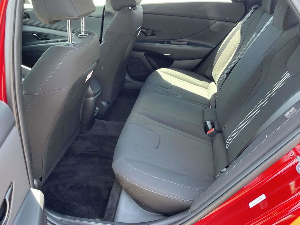Used 2025 Red Hyundai SEL Sport image 7