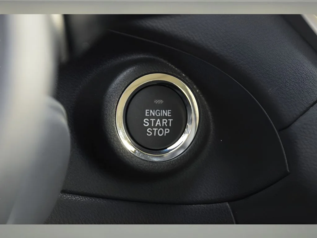 Used 2025 Ice Silver Metallic Subaru Limited image 29