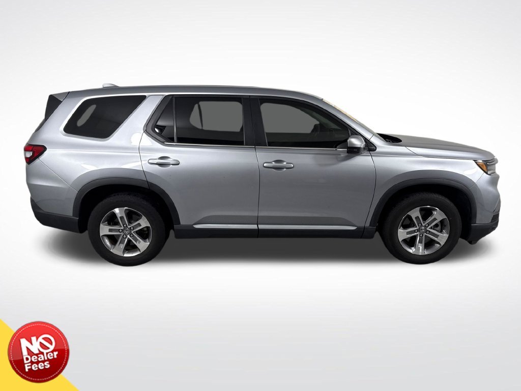 Used 2024  Honda EX-L image 2