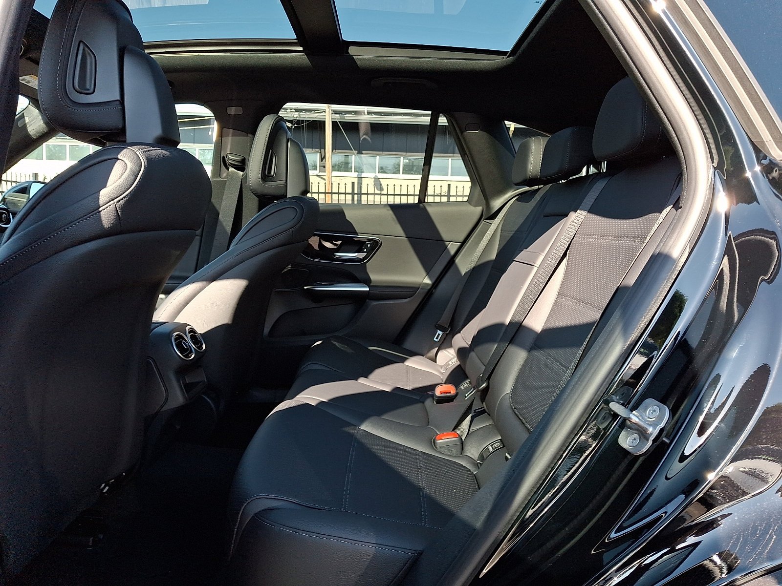 New 2027 Black Mercedes-Benz GLC 300 image 8