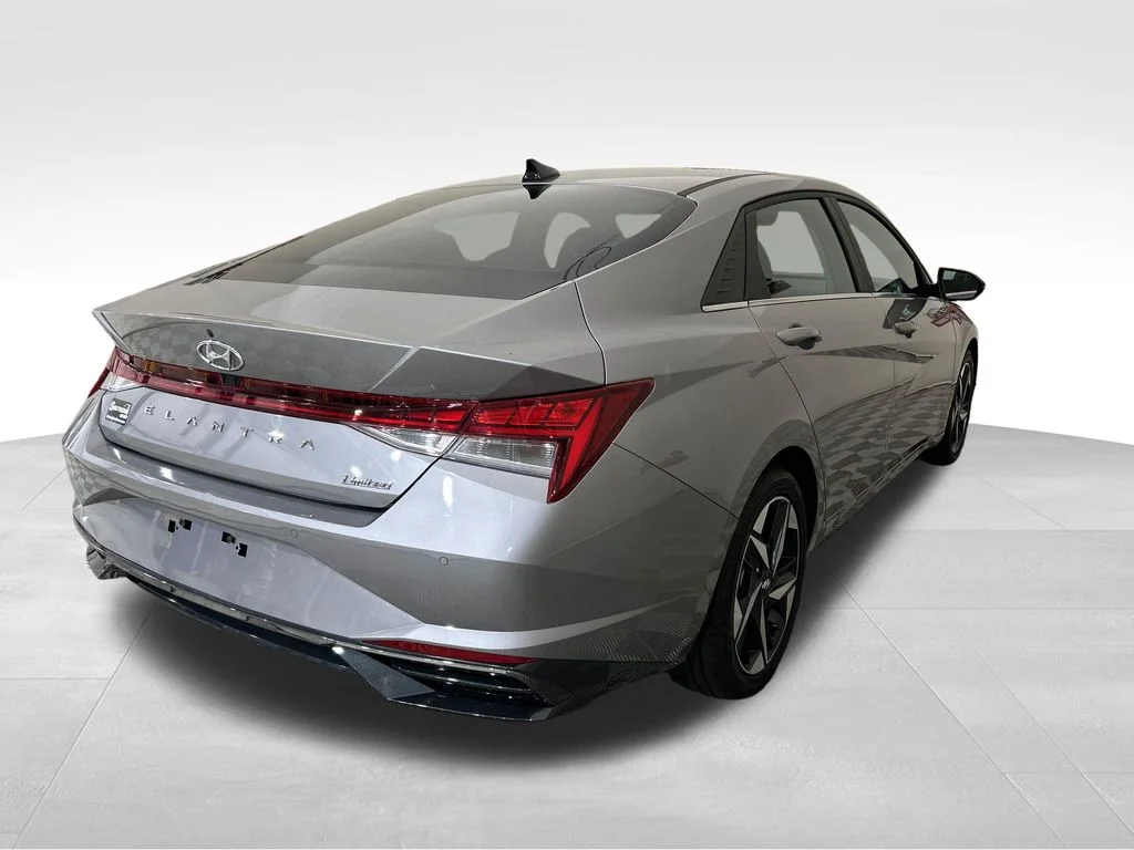 Used 2023 Silver Hyundai Limited image 5