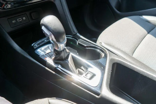 Used 2023 Blue Buick Select image 33