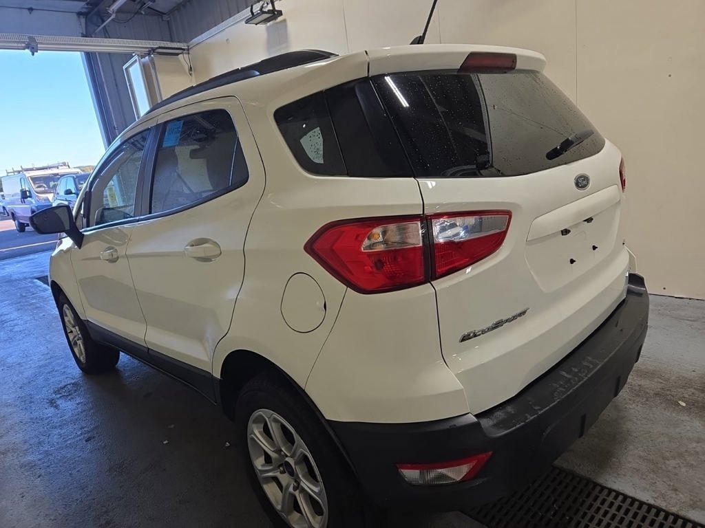 Used 2021 White Ford SE image 16