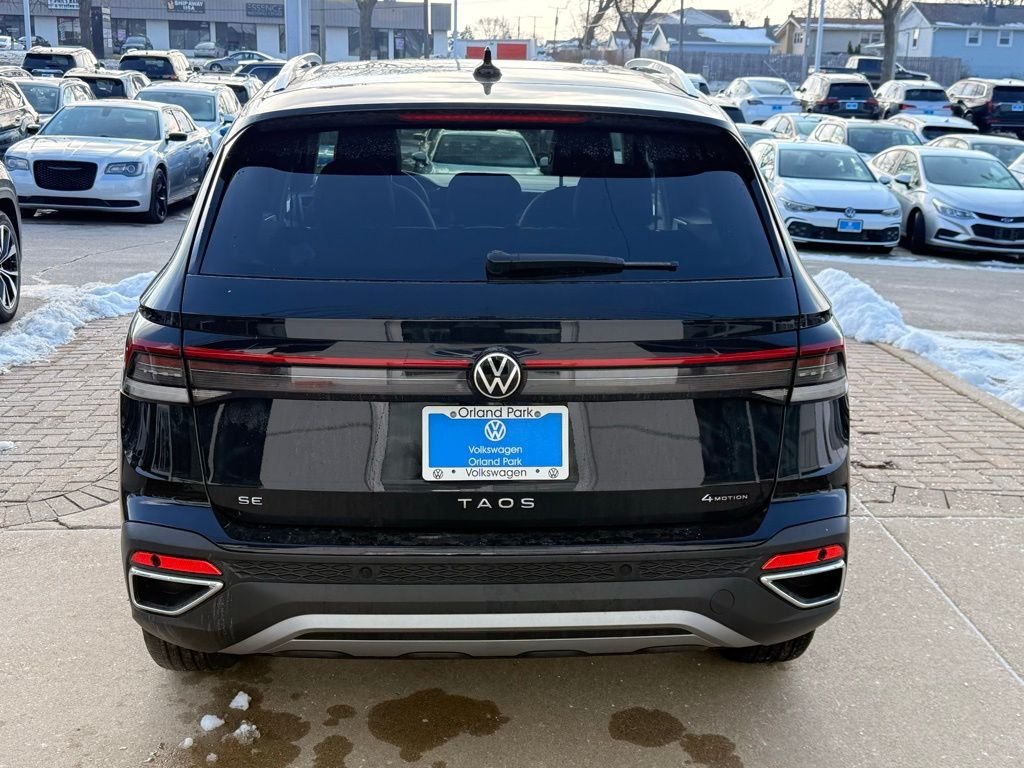New 2026 Deep Black Pearl Volkswagen 1.5T SE image 6