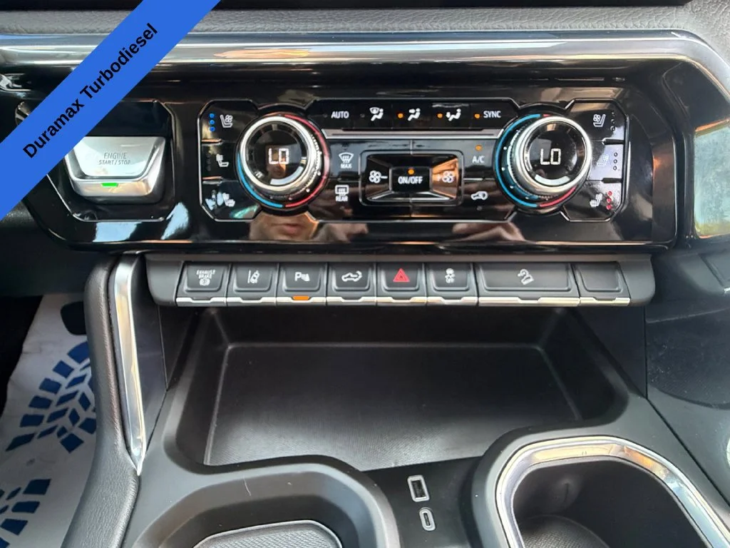 Used 2024 Metallic GMC Denali image 21