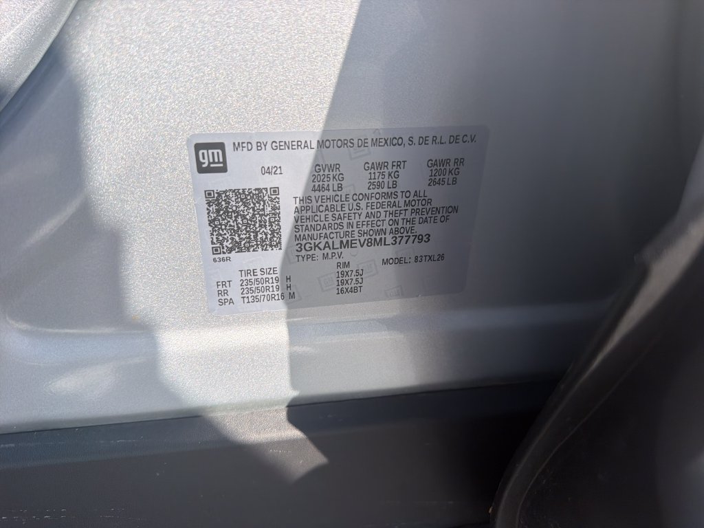 Used 2021 Silver GMC SLE image 22