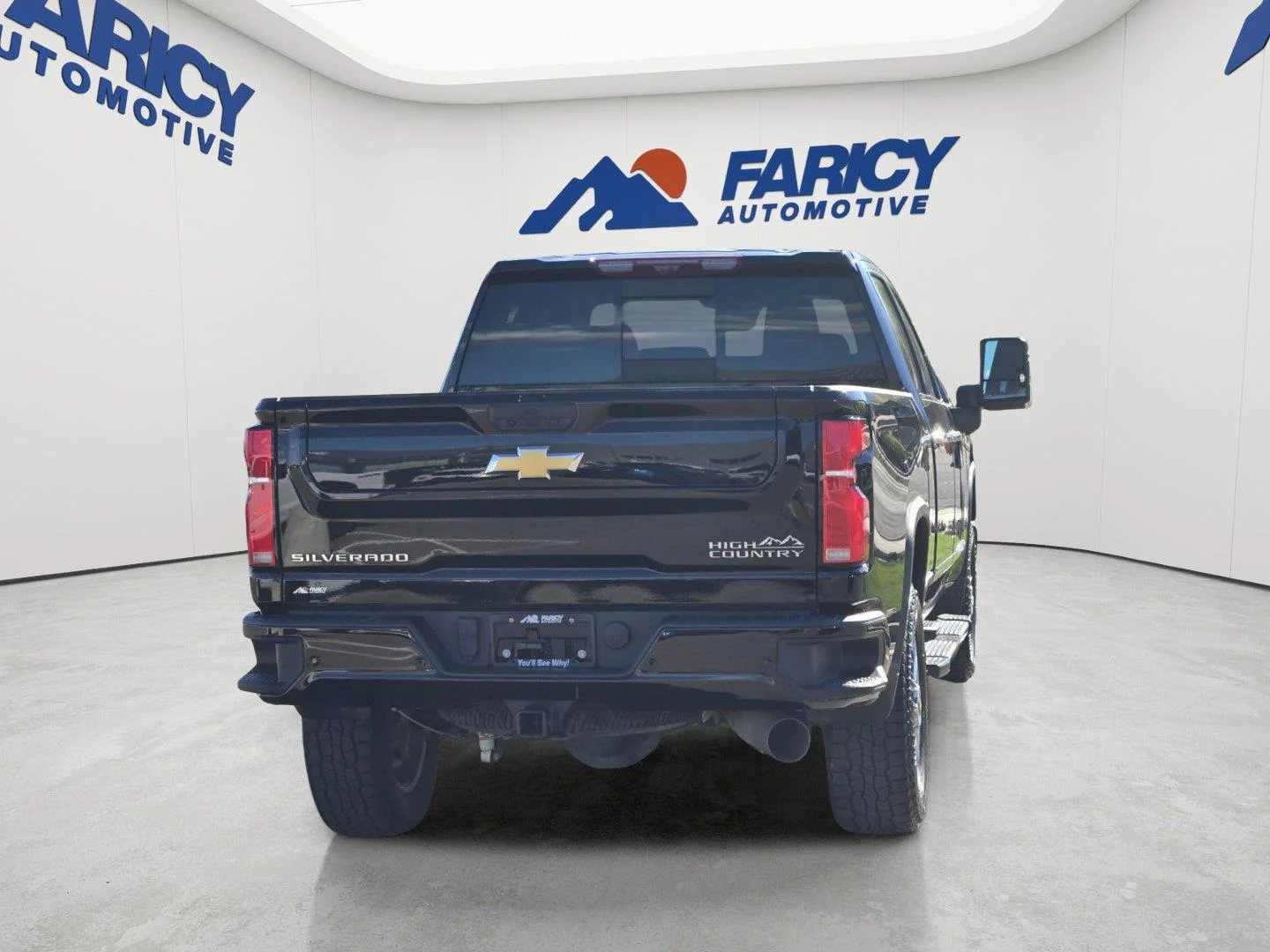 Used 2024 Black Chevrolet High Country image 7