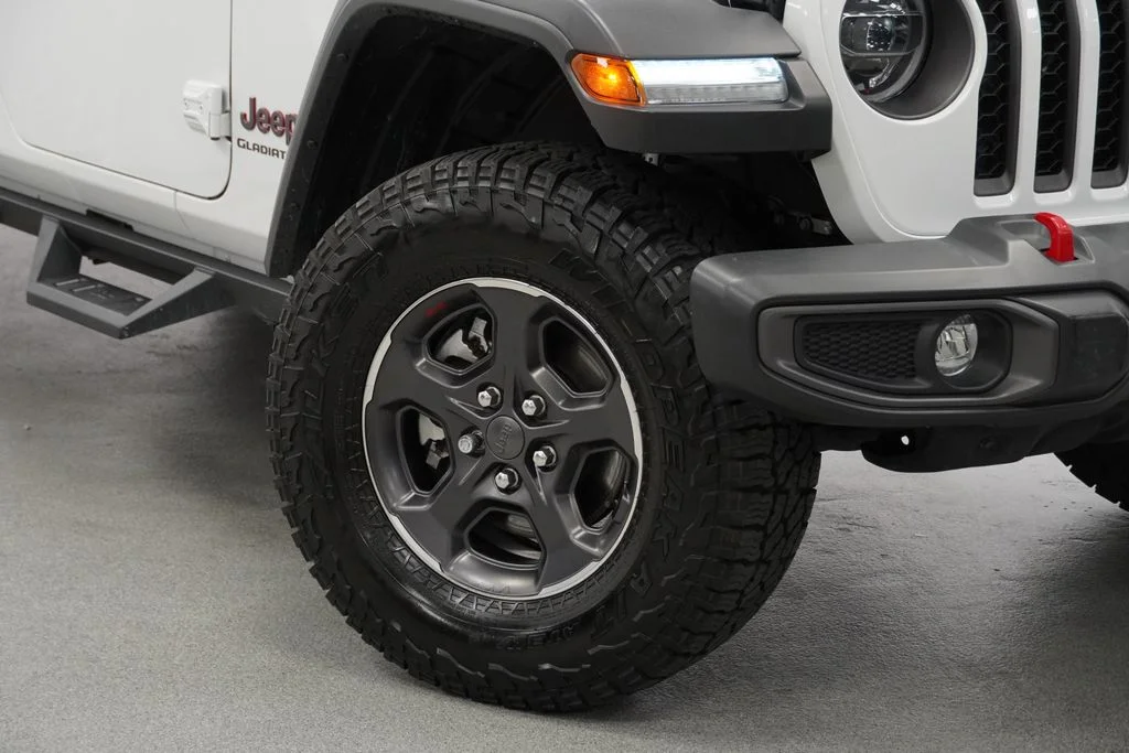 Certified Used 2022 White Jeep Rubicon image 4
