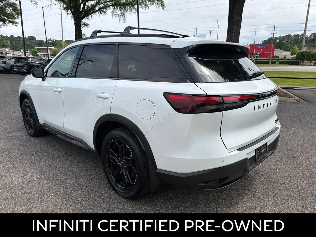 Certified Used 2026 Radiant White INFINITI SPORT image 9