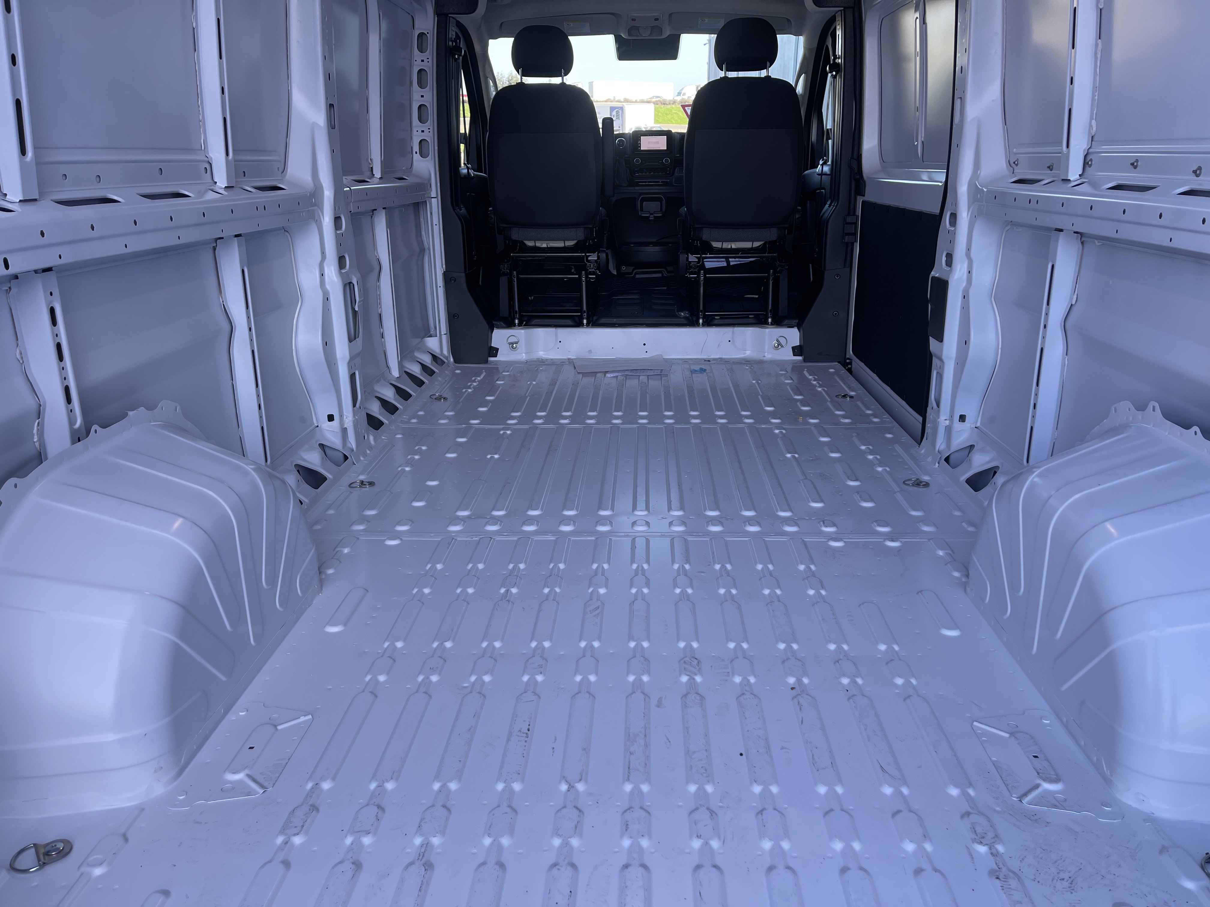 New 2026 Bright White Clear-Coat Exterior Paint RAM High Roof image 17
