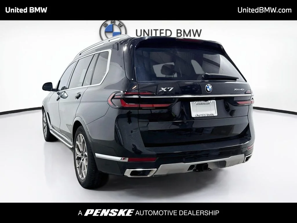 Used 2024 Black Sapphire Metallic BMW xDrive40i image 7