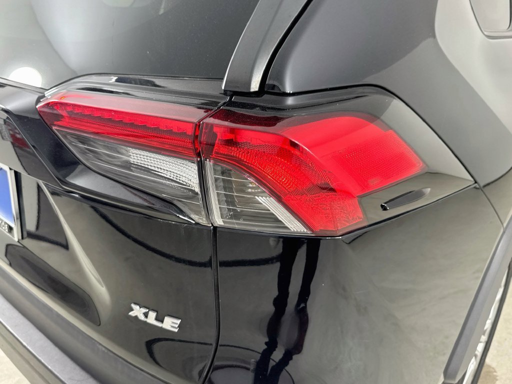 2022 Toyota RAV4 XLE Premium - Photo 31