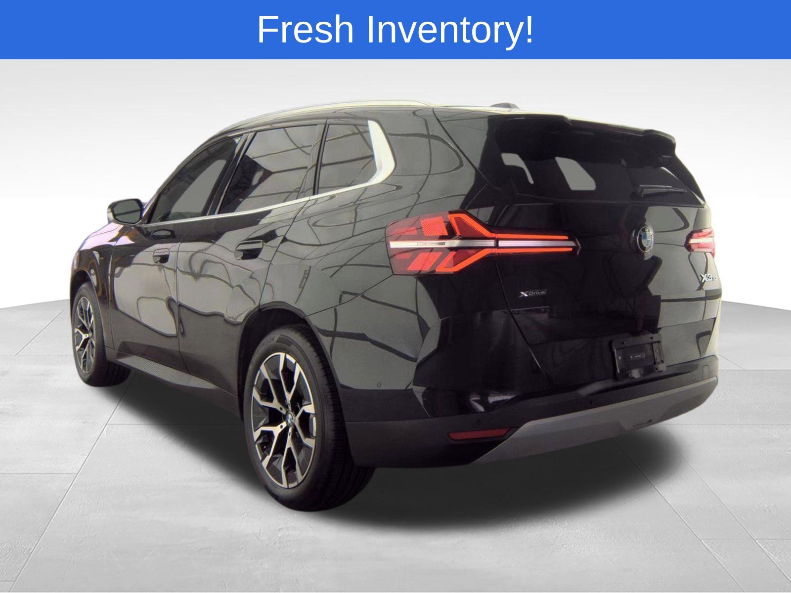 Certified Used 2026 Black Sapphire Metallic BMW 30 xDrive image 7