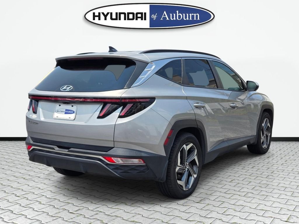 Used 2024 Silver Hyundai SEL image 5