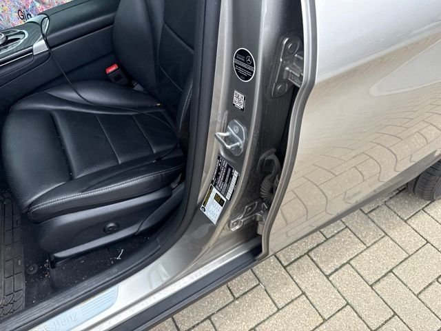 Used 2019 Mojave Silver Metallic Mercedes-Benz GLC 300 image 8