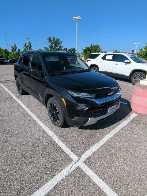 Used 2023 Black Chevrolet LT image 6