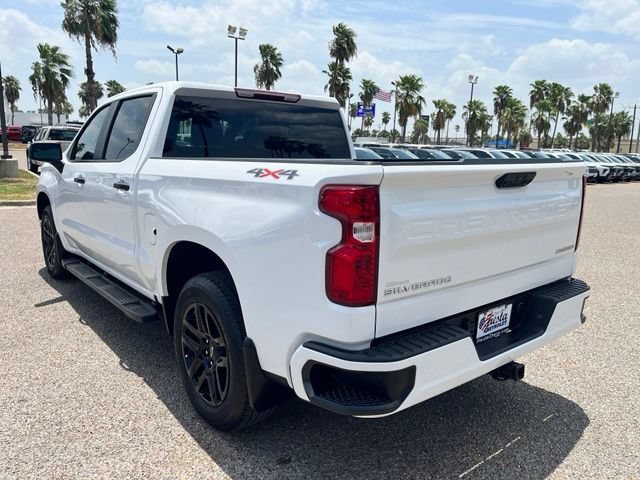 Used 2025 Summit White Chevrolet Custom image 6