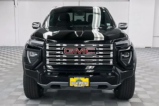 Used 2024 Onyx Black GMC Denali image 4