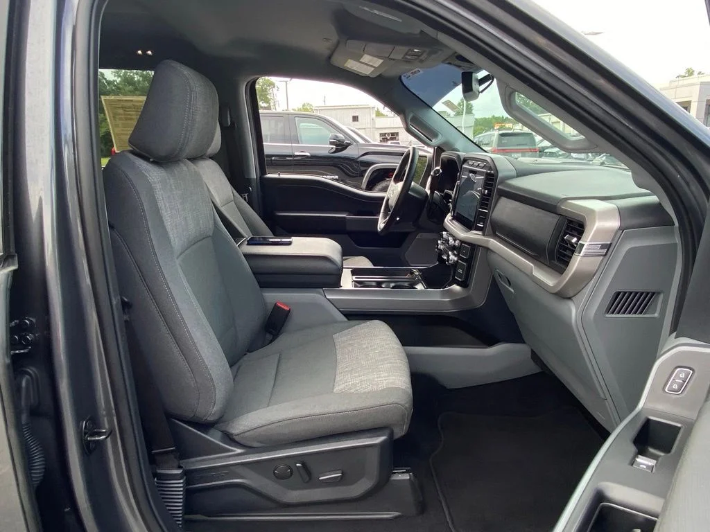 Used 2023 Gray Ford XLT image 17
