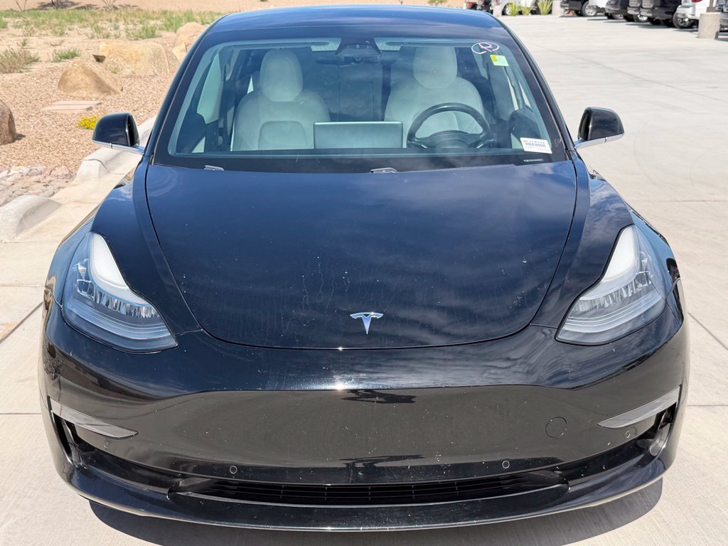 Used 2018 Black Tesla Mid Range image 10