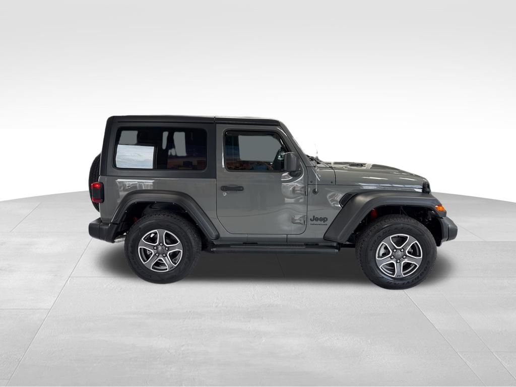 Used 2022 Gray Jeep Sport S image 7