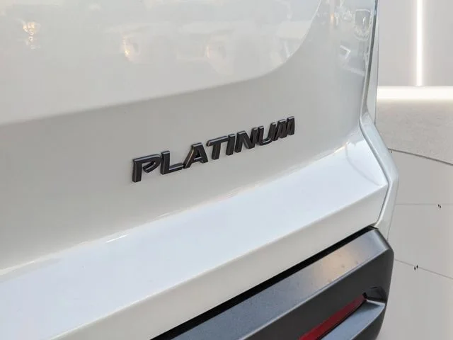 New 2026 Everest White Pearl TriCoat Nissan Platinum image 8