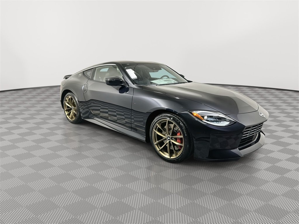 New 2026 Nissan Z Heritage Edition (Z32 Midnight Purple) Sports