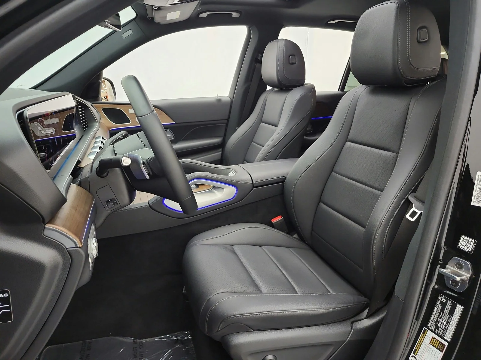 Certified Used 2024 Black Mercedes-Benz GLE 350 4MATIC® SUV image 13