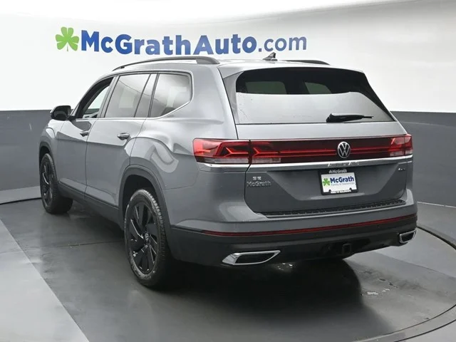 New 2026 Pure Gray Volkswagen 2.0T SE W/TECHNOLOGY image 28