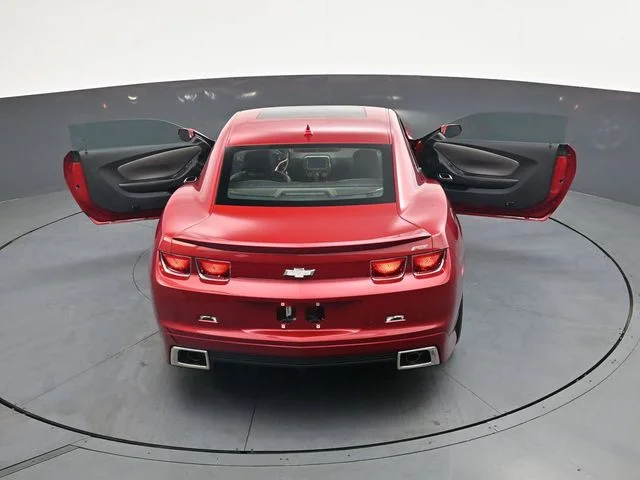 Used 2013 Red Chevrolet 2LT image 37