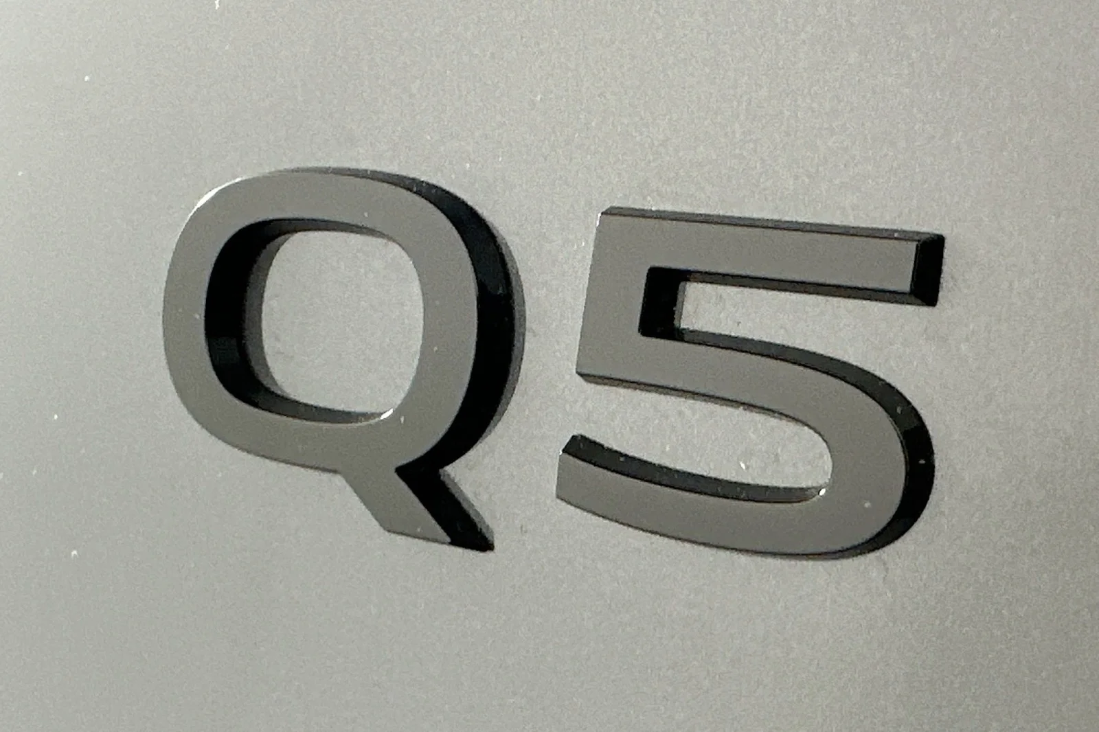 New 2025 Tambora Gray Metallic Audi Premium Plus image 10